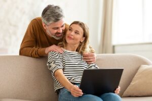 Happy couple looking for ways to invest your lump sum.